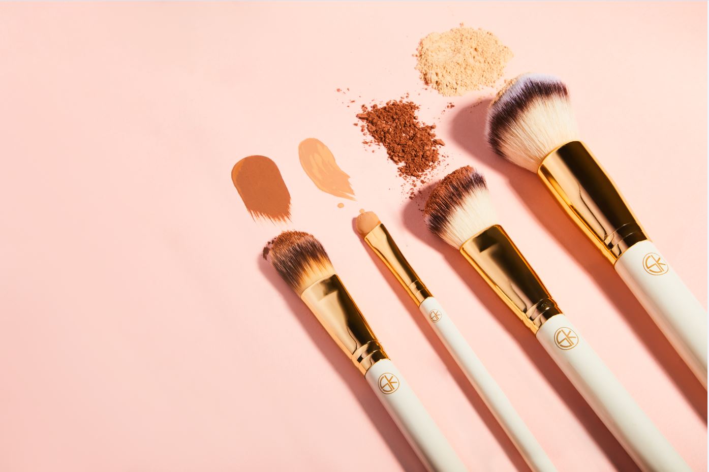 Mastering The Art Of Makeup: A Comprehensive Guide To Makeup Brush Sets 