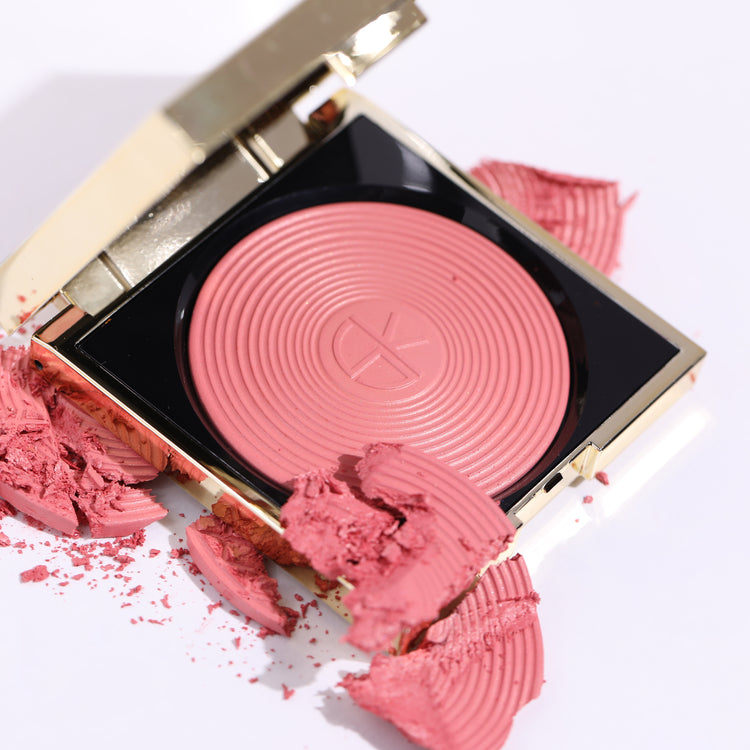 Glimmer Glow Blush - Pink Cosmo: Highlighter and blush combo, Champagne-kissed glow, Lightweight, Buildable coverage, Radiant finish, Dewy finish, Long-lasting, Weightless texture, Exceptional grip, Flawless application, Day-to-night wear