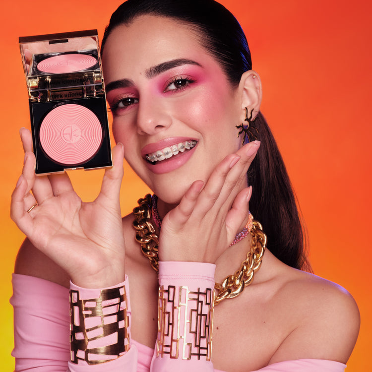 Glimmer Glow Blush - Pink Cosmo: Highlighter and blush combo, Champagne-kissed glow, Lightweight, Buildable coverage, Radiant finish, Dewy finish, Long-lasting, Weightless texture, Exceptional grip, Flawless application, Day-to-night wear