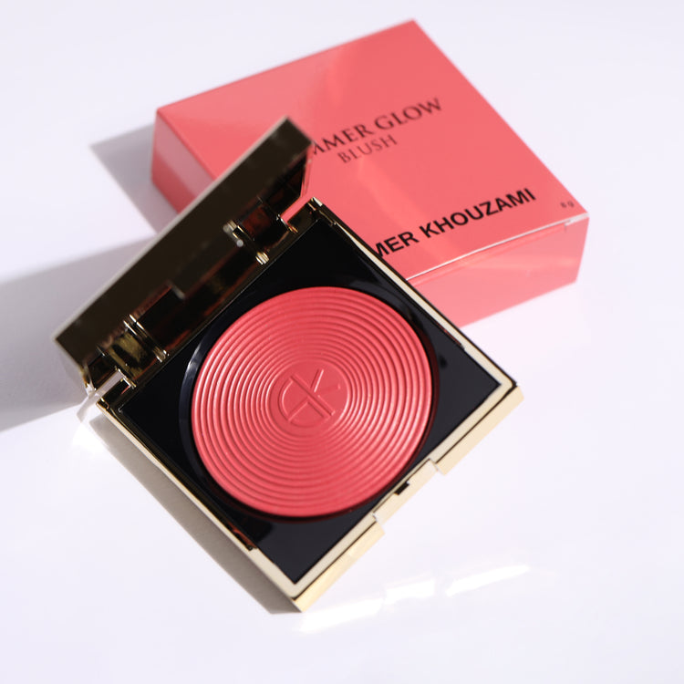 Glimmer Glow Blush - Peach Punch: Highlighter and blush combo, Champagne-kissed glow, Lightweight, Buildable coverage, Radiant finish, Dewy finish, Long-lasting, Weightless texture, Exceptional grip, Flawless application, Day-to-night wear